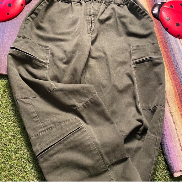 Vintage olive green short sleeved jumpsuit, onesie, flight suit with pockets - Picture 4 of 4